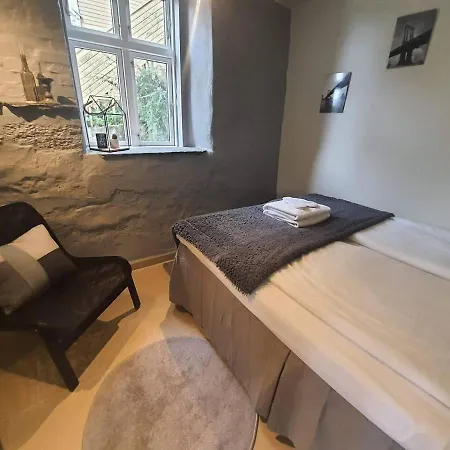 Remarkable 2-bed Ap Next To Central Station Apartman *
