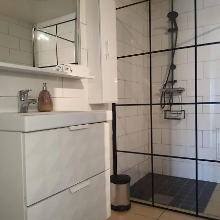 Apartment Remarkable 2-bed Ap Next To Central Station