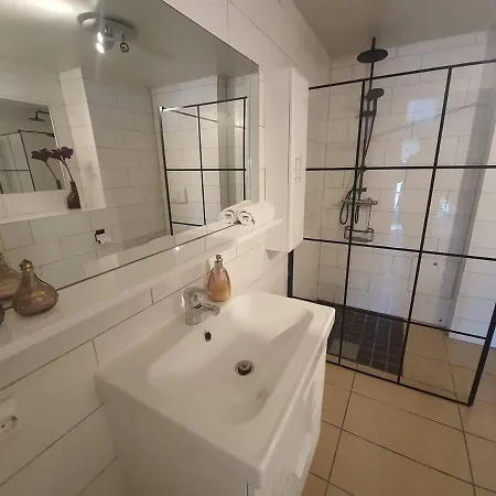 Apartman Remarkable 2-bed Ap Next To Central Station