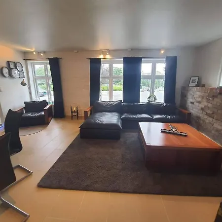 Apartment Remarkable 2-bed Ap Next To Central Station *