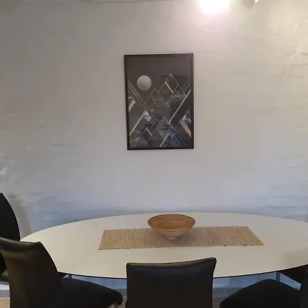 Apartment Remarkable 2-bed Ap Next To Central Station *